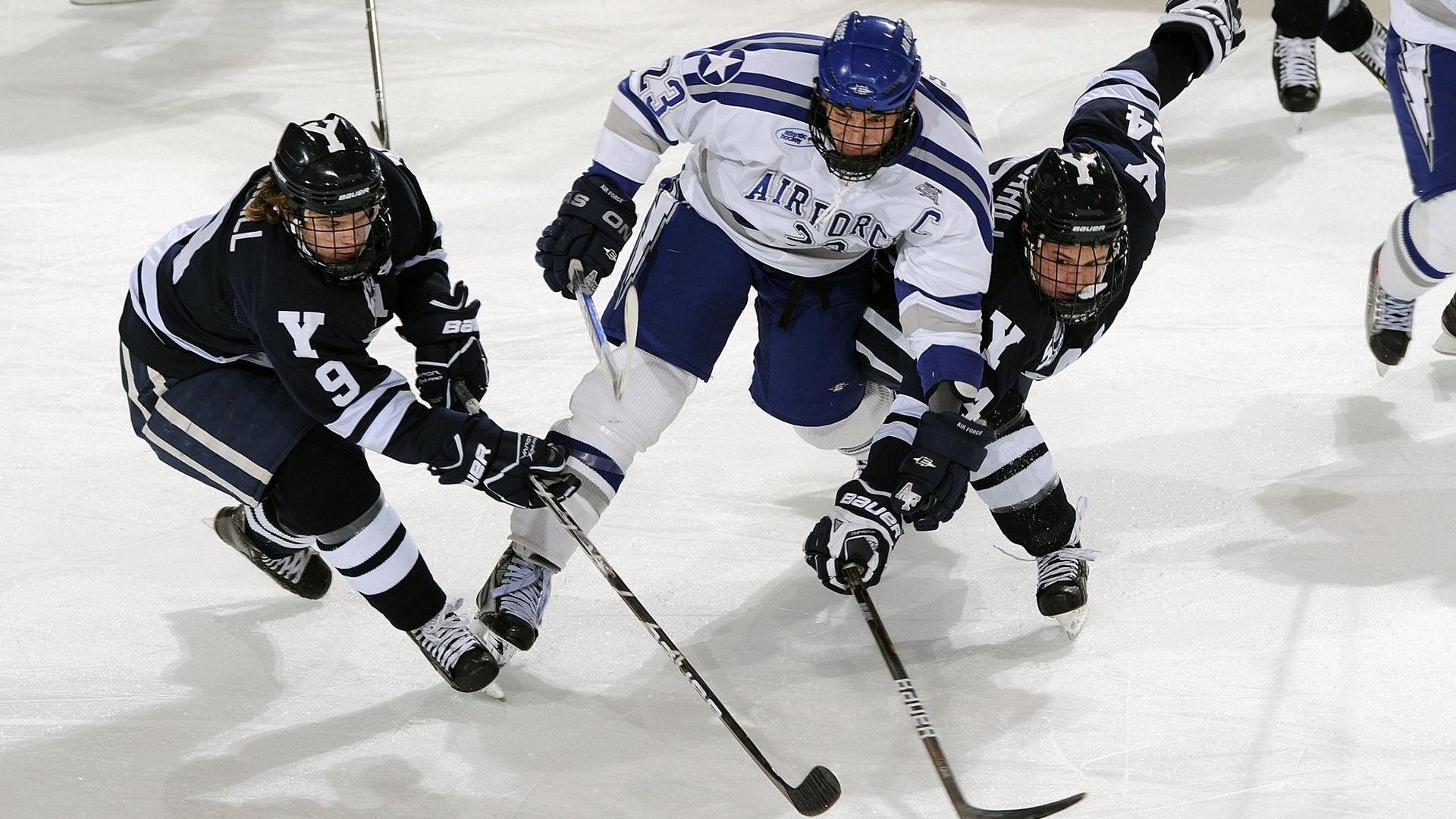 阿扎伦卡赛事官方发布问鼎冠军新规，公牛争议不断！